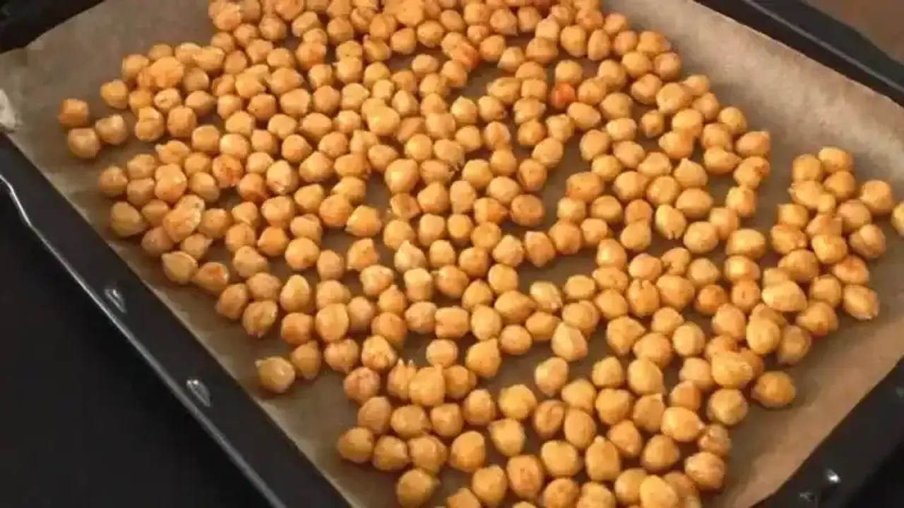 'Fırında nohut olur mu?' demeyin! Tencere yemeklerini unutacaksınız... Fırında nohut tarifi