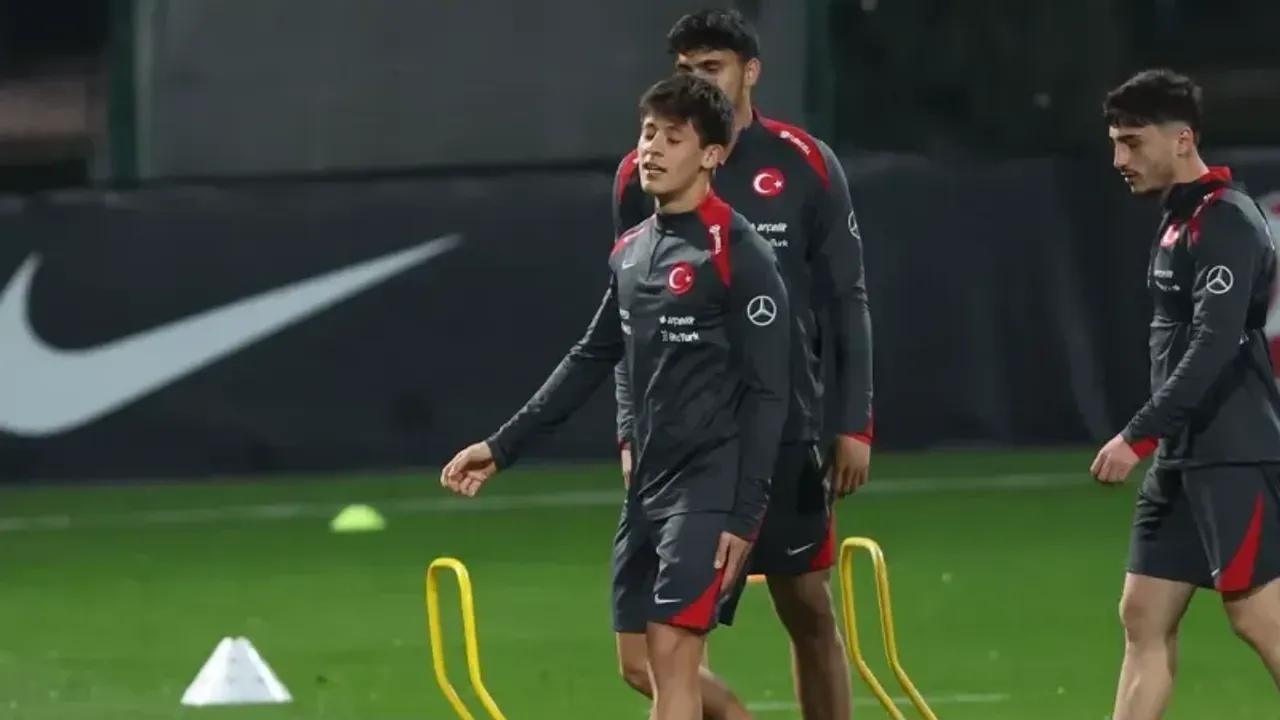 A Milliler, Galler maçı öncesinde Kayseri'de kampa girdi! Antrenmandan ilk kareler