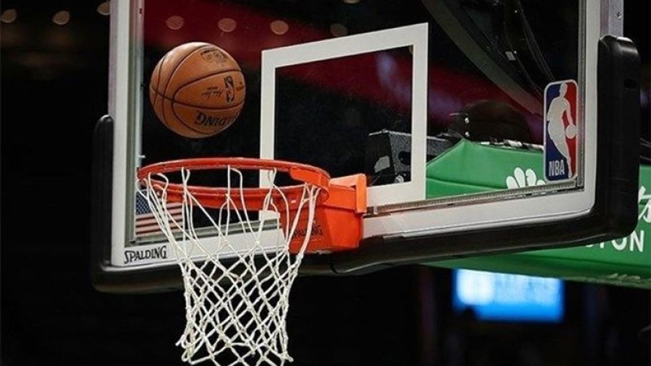 NBA yarı finallerinde ev sahipleri hata yapmadı!