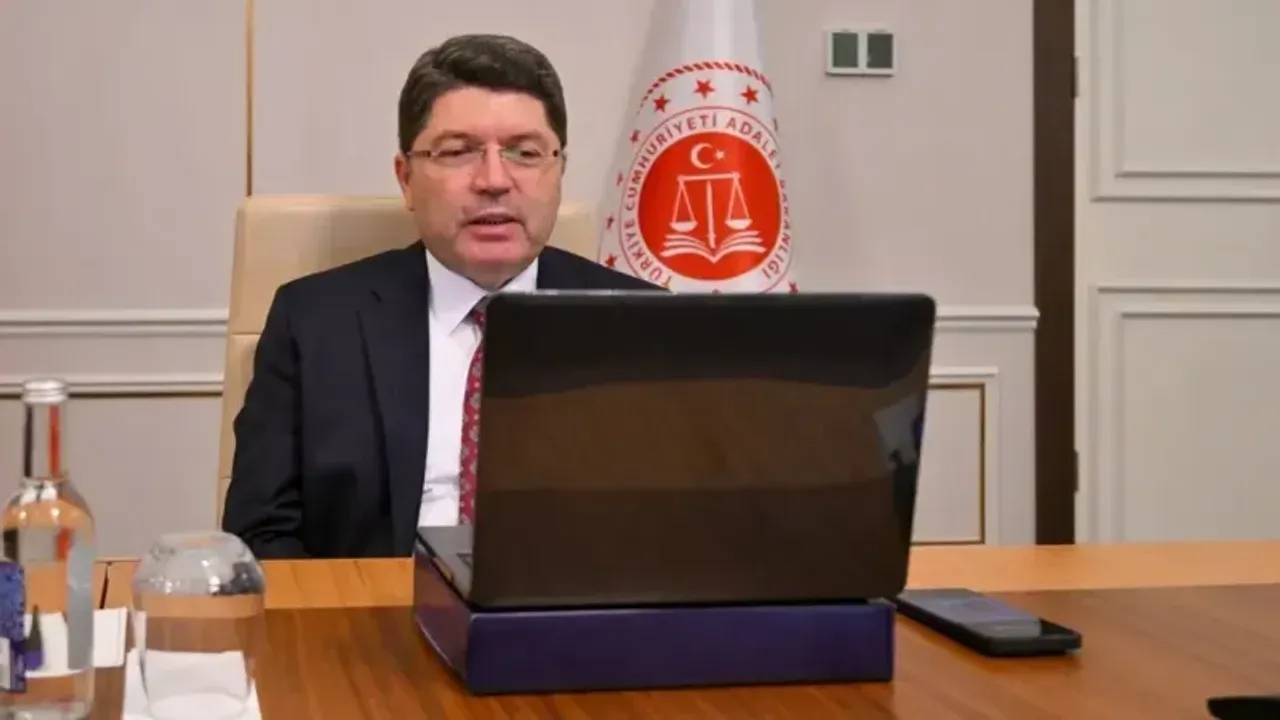 İmralı'ya giderim diyen Bahçeli'ye iktidar cephesinden ilk yanıt Bakan Tunç'tan geldi