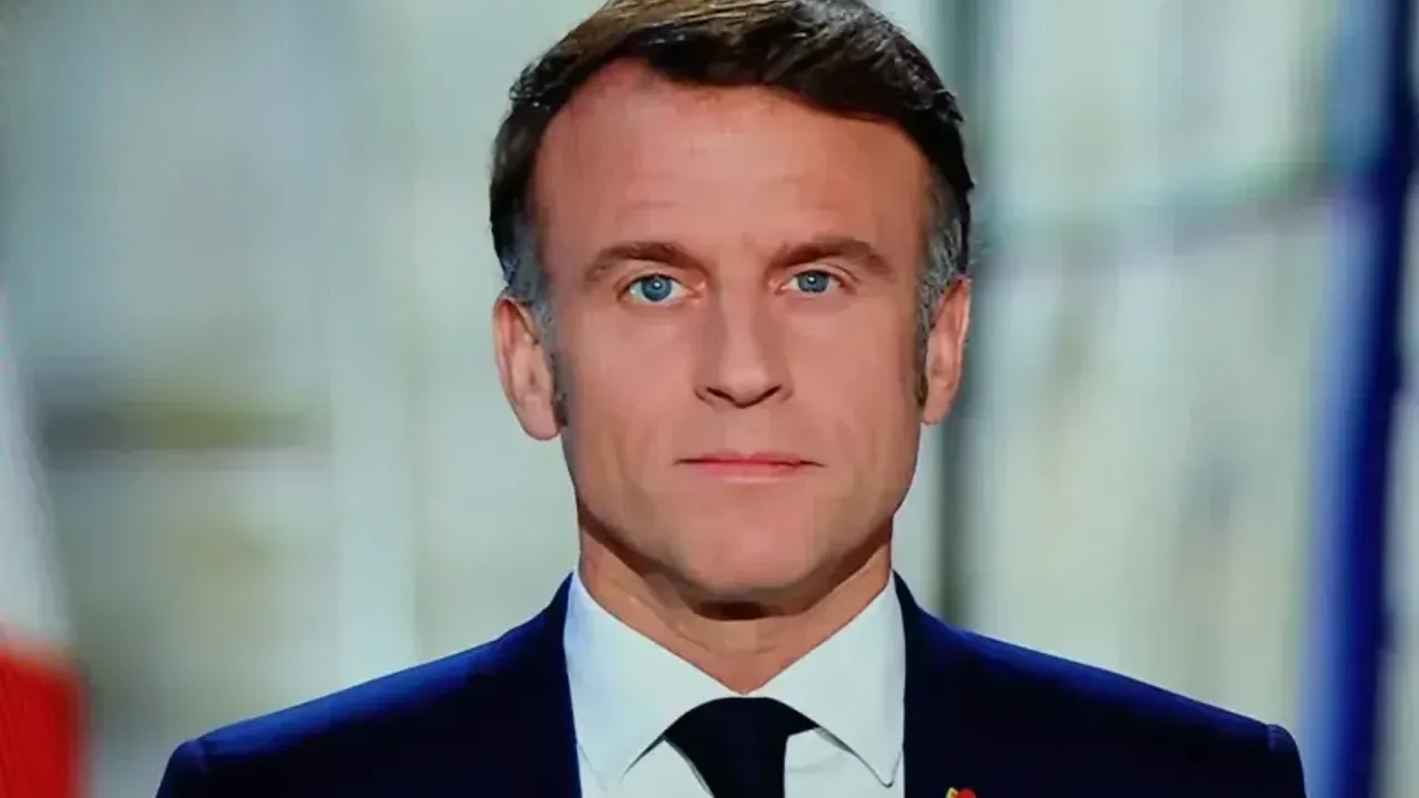 Fransa'da hükümet krizi! Fransa Cumhurbaşkanı Macron, Başbakan Bayrou'nun istifasını kabul etti