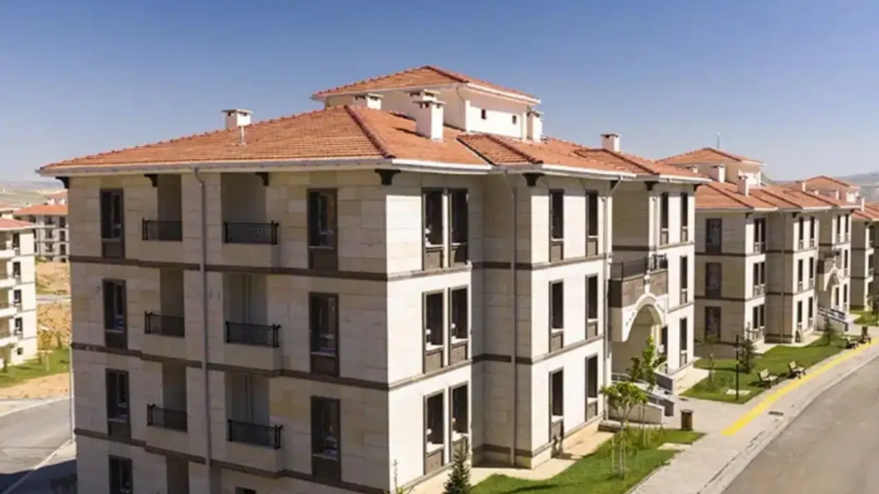 Konut fiyatları yarı yarıya! İstanbul'dan kaçan o iki şehre koşuyor