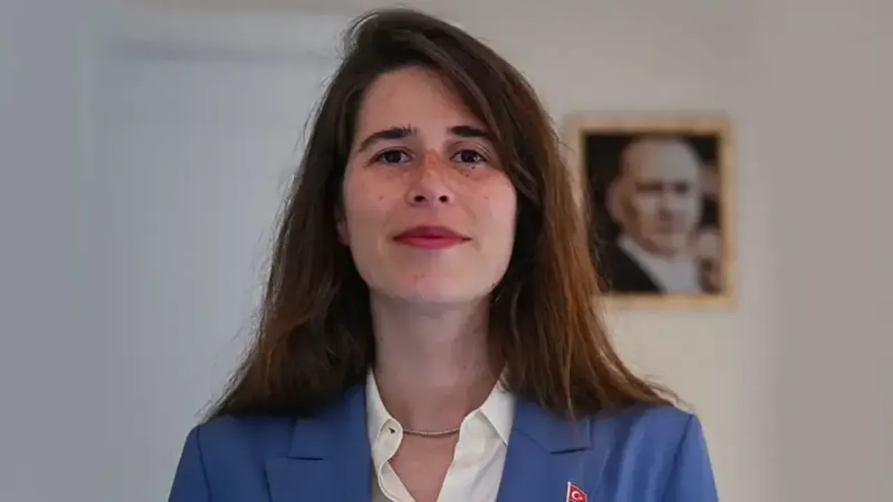 Çeşme Belediye Başkanı Lal Denizli, uyuşturucu soruşturmasında ifadeye çağırıldı