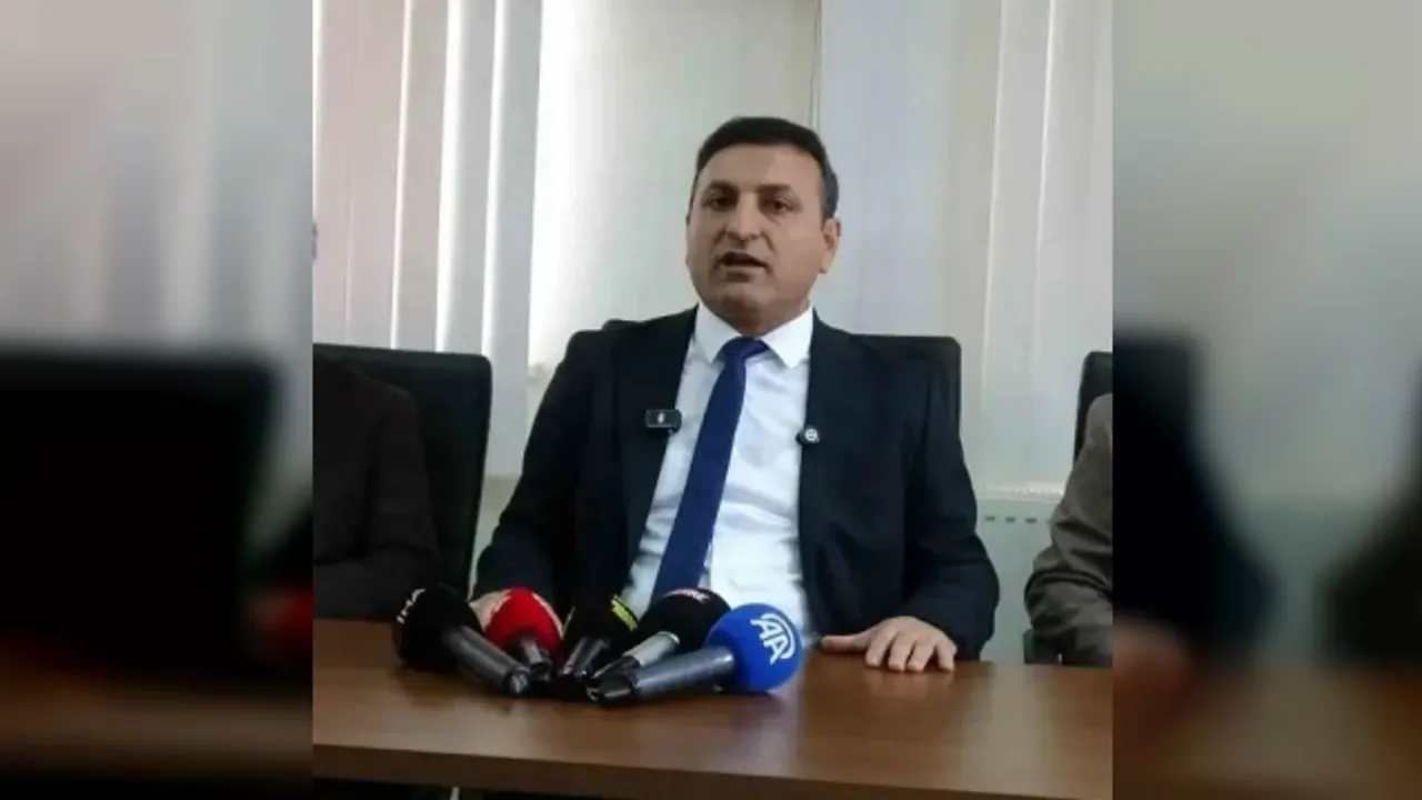 Malatya Yazıhan Belediye Başkanı Abdulvahap Göçer CHP'den ihraç edildi!