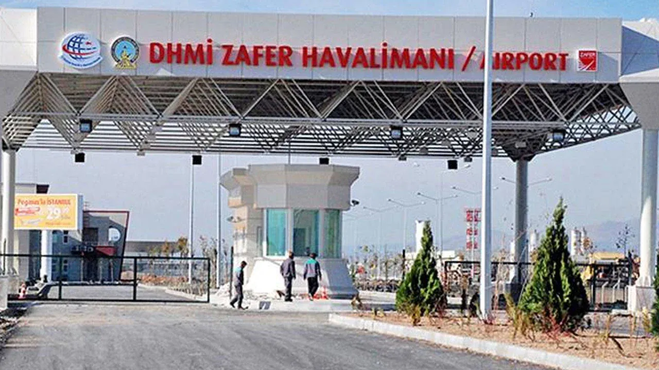 Zafer'de yine hüsran: 1.3 milyon garanti, 10 bin fiili yolcu!