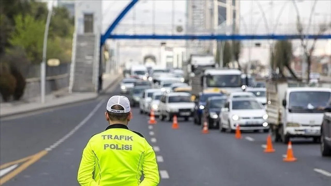 İstanbul trafiğinde o yollar kapatıldı!