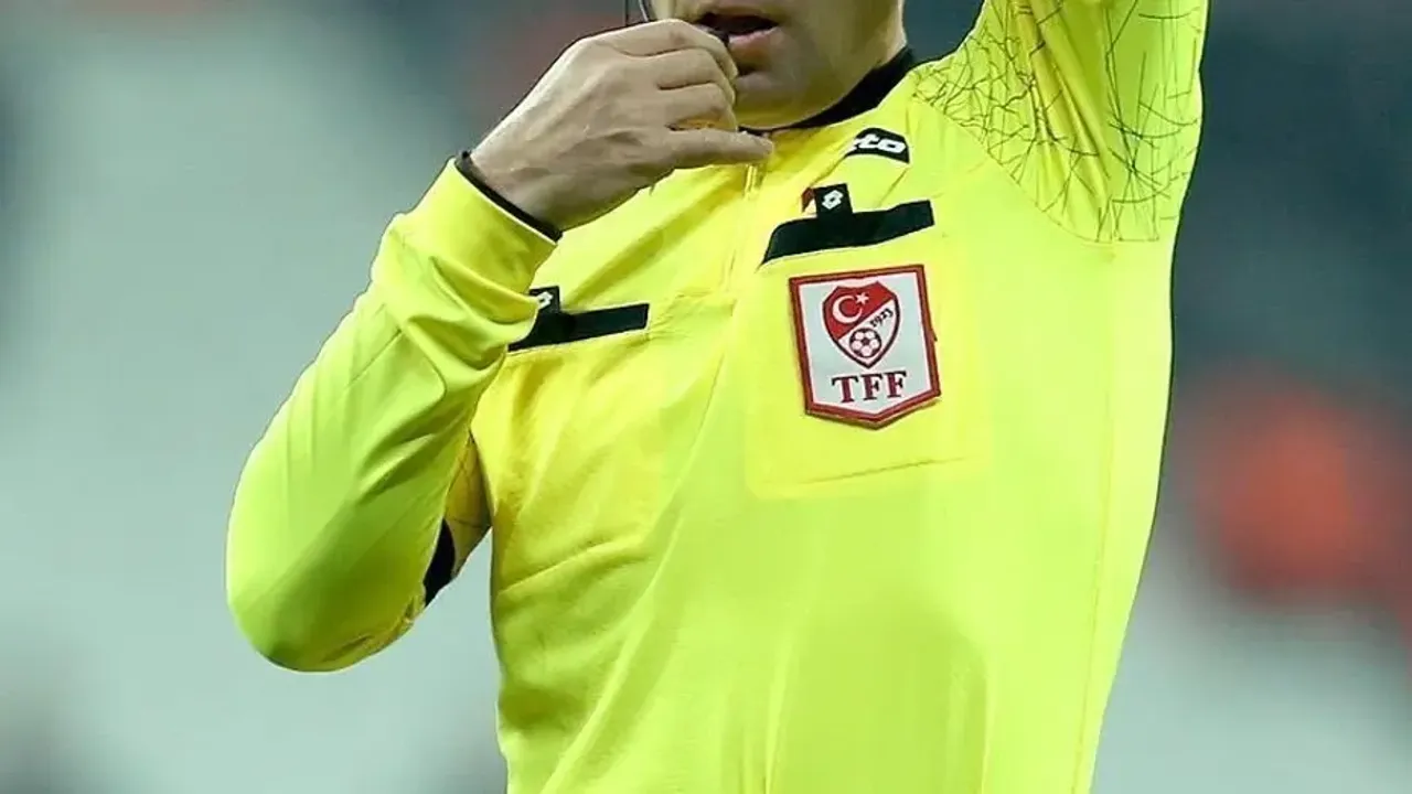 Galatasaray-Fenerbahçe derbisinin hakemi açıklandı!