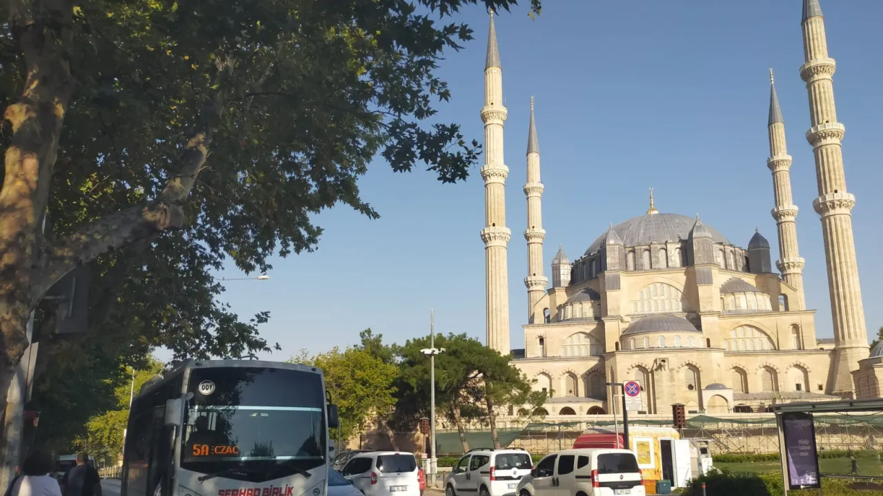 Edirne’de ulaşıma zam yağmuru: Vatandaşın cebini yakacak karar Meclis’ten geçti!