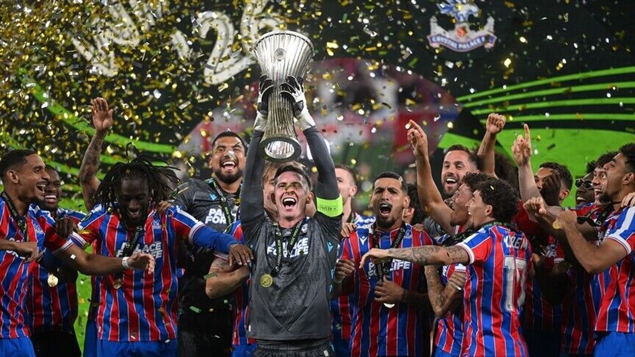 UEFUEFA Konferans Ligi'nde şampiyon İngiliz temsilcisi Crystal Palace oldu