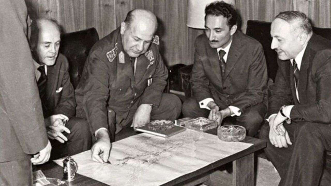 Erbakan olmasaydı harekât başarılı olamazdı! Ecevit ürkek, Erbakan cesur davrandı! “Kıbrıs barış harekâtı olmasaydı hayatta olmayacaktık!” İşte tarihi gerçekler…