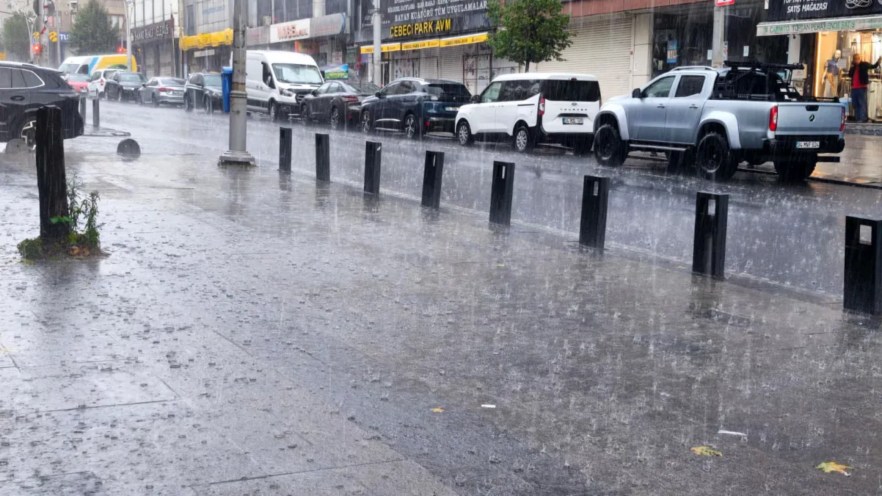 Meteoroloji'den 15 ilde sağanak alarmı