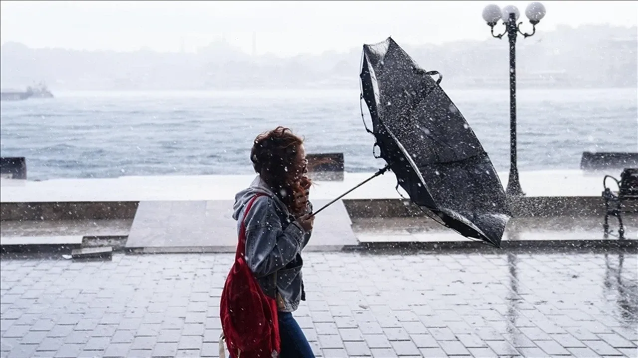 İstanbul'da sıcaklık 10 derece birden düşüyor: Meteoroloji'den sel uyarısı