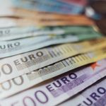 Dövizde tansiyon düşmüyor: Dolar 48, Euro 56 lirayı aştı