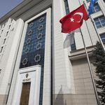 Siyasette Ağustos transferleri: AK Parti yeni rozetleri takmayı bekliyor!