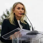 Ekrem İmamoğlu'nun ardından Dilek İmamoğlu da CHP'den istifa etti! Yeni Parti'ye katıldığını duyurdu
