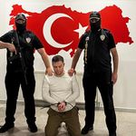 Türkiye'ye iade edilen organize suç örgütü elebaşı Serkan Kurtuluş İstanbul'a getirildi