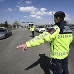 Bu plakadaki harflerin özelliği ne? Jandarma son anda durumu fark etti Ama bakın sonra neler oldu, neler