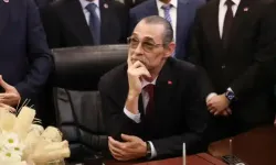 Beşikçioğlu CHP'de kaldı: Etimesgut teşkilatı YENİ Parti'de!