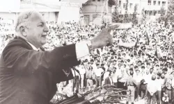 Kıbrıs Barış Harekâtı'nın temelinde Erbakan Hoca vardı! MSP'li vekiller birer maaşını kime bağışladı? Erbakan Hoca harekâtın devamını neden istedi?