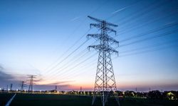 Türkiye’de elektrik üretiminde tarihi gün: Güneş enerjisi yılın rekorunu kırdı!