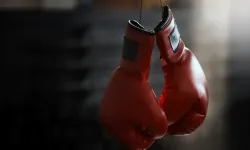 Milli boksör Busenaz Sürmeneli, Avrupa şampiyonu oldu