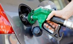 Motorinin ardından benzine de zam! İşte yeni fiyatlar
