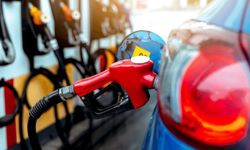 Akaryakıtta gece yarısı depolar yandı: Motorine bir zam daha geldi!