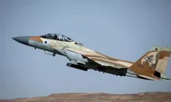 İsrail ordusu, İran'da havalimanındaki iki F-14 uçağını vurdu! 