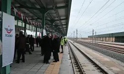 Bilecik-Osmaneli hattında yangın çıktı! YHT seferleri kontrollü bekletiliyor