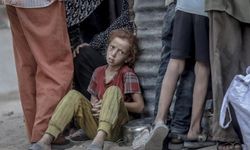 İsrail'in, Gazze'ye düzenlediği saldırılarda aralarında çocukların da olduğu 53 Filistinli şehit oldu