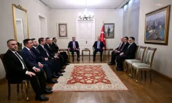 Dışişleri Bakanı Fidan, Irak Egemenlik İttifakı Lideri Hançer'i kabul etti 