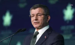 Davutoğlu'ndan Trump'ın açıklamalarına tepki: Trump'a karşı sesini yükseltmeyen kim olursa olsun dilsiz şeytandır