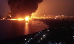 İsrail'in Yemen'e düzenlediği hava saldırılarında 2 kişinin vefat ettiği açıklandı