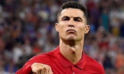 Ronaldo'dan büyük terbiyesizlik! Hayranına bunu yaptı