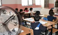 Öğrenciler dikkat! Okullar yarın mı açılacak? İlk ders saati belli oldu