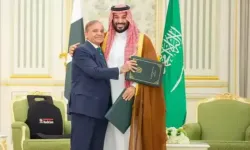 Suudi Arabistan ile Pakistan, ortak stratejik savunma anlaşması imzaladı