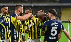 Fenerbahçe Antalyaspor engelini 2-0'lık skorla aştı! 