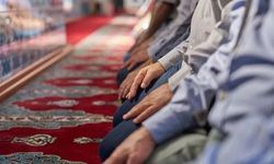 Diyanet'ten "Hendek’ten Gazze’ye: Zafer İnananlarındır" hutbesi! İşte 3 Ekim 2025 Cuma hutbesi...