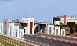 Gelecek Partili Gözel: Erciyes Üniversitesi’nin Ahmet Davutoğlu’na yaptığı ilim ahlakına sığmaz
