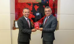 Özgür Özel'den açıklama! ''KKTC çıkarları için dışarıdan müdahale eden zihniyete cevabını vermiştir''