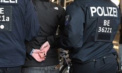 Memurlara yönelik 'parazit' paylaşımında bulunan kişinin evine baskın