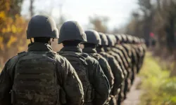 Askerlik yasası değişiyor: Gönüllü ve zorunlu askerlik nasıl olacak?