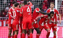 Bayern Münih, 2-0 geriye düştüğü maçta farka gitti