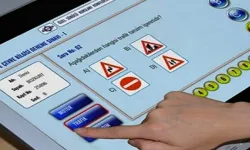 Hep alavere dalavere! Tokat'ta bir kişi ehliyet sınavında kopya düzeneğiyle yakalandı