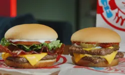 Fast food devi yüzlerce şubesini kapatıyor