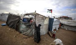 Gazzeli mazlumların dramı: "Ne battaniyemiz kaldı ne de yatağımız, bu gece sokakta uyuyacağız"