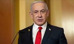 İsrail sokaklarında öfke! Netanyahu'nun yolsuzluk affına sert tepki