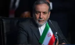 İran'dan Washington'a kınama: "ABD'nin Venezuela'ya tehdidi uluslararası hukukun ihlalidir!"