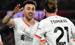 Liverpool, sahasında Nottingham Forest'a 3-0 mağlup oldu