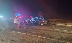 Niğde'de iki otomobil çarpıştı: 3 ölü, 6 yaralı